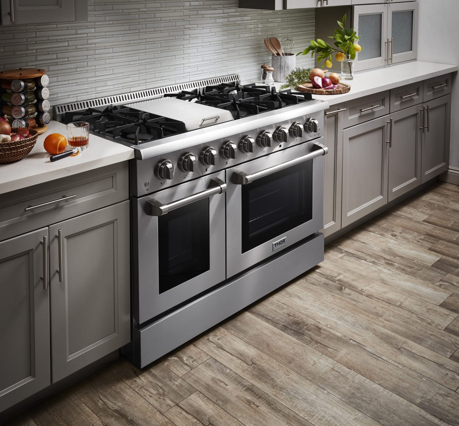 Thor Kitchen 48-Inch 6.7 cu. ft. Professional Natural Gas Range in Sta
