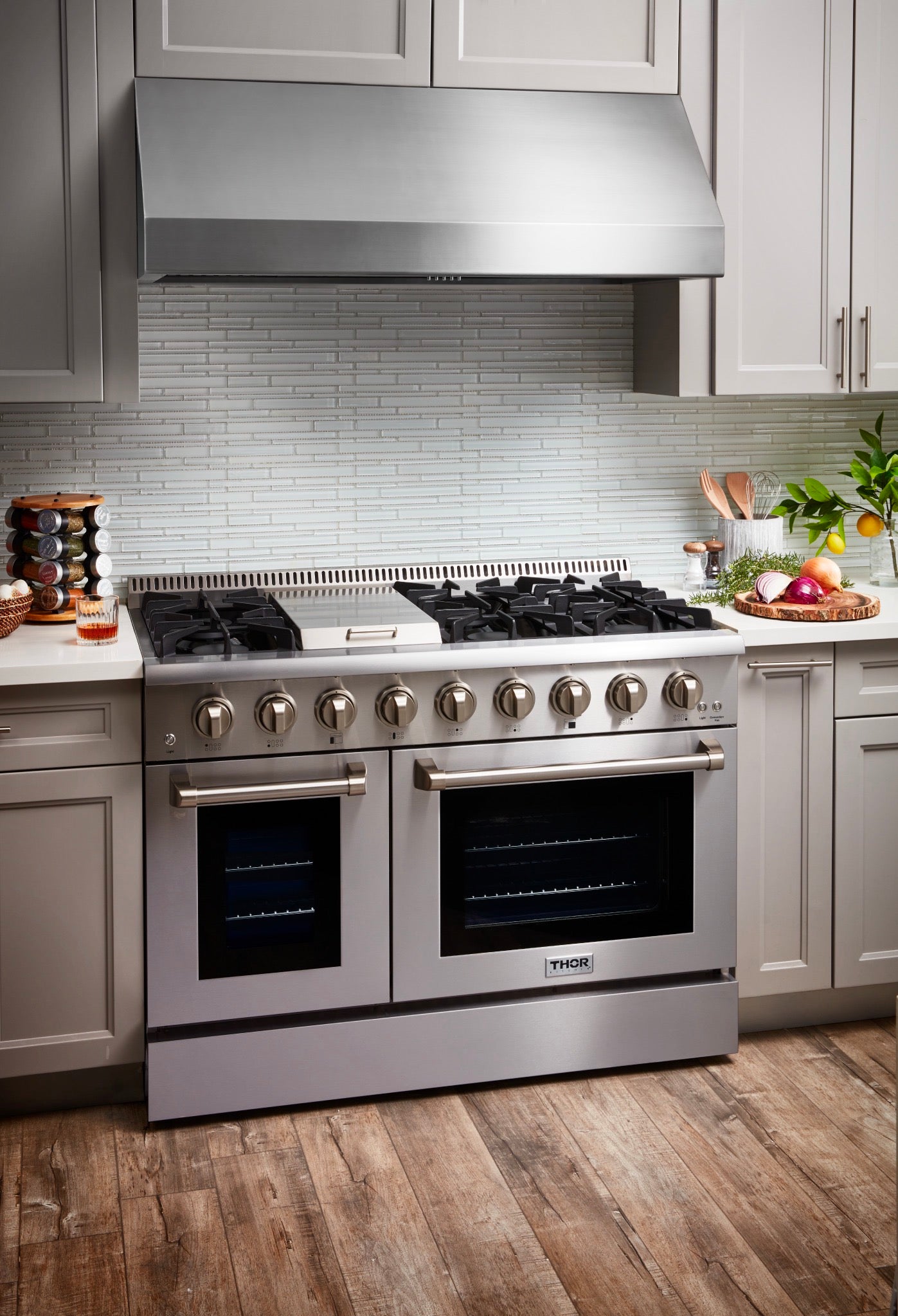 Thor Kitchen 48-Inch 6.7 cu. ft. Professional Natural Gas Range in Sta